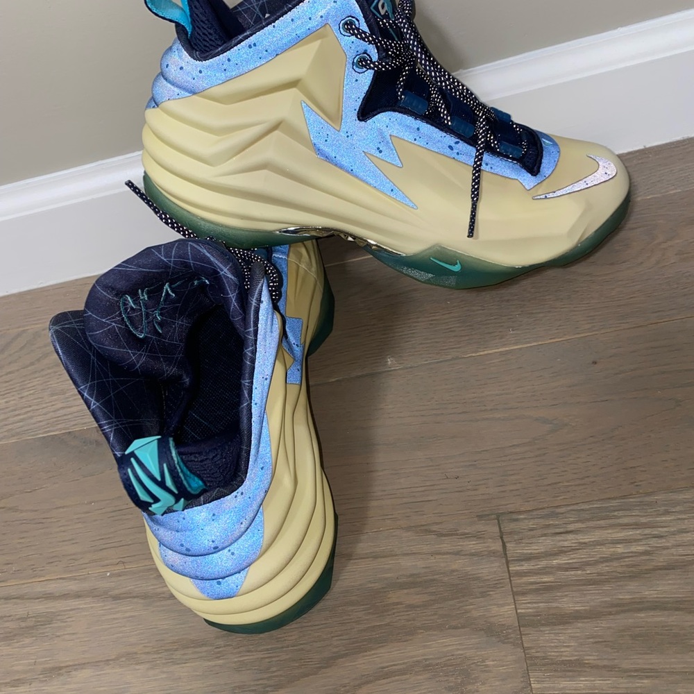 Nike Chuck Posite